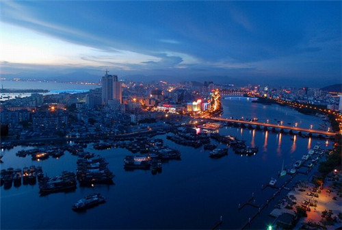 在祁阳县加盟一佳靓虾有市场吗，在祁阳县开中式快餐加盟店费用哪家信誉好