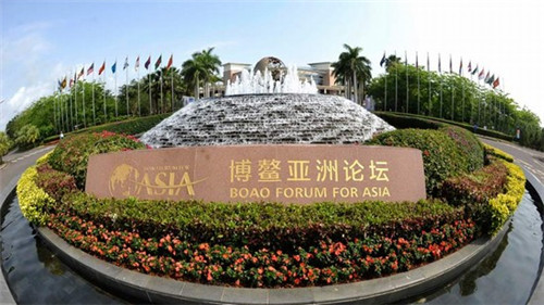 吴亦凡为什么被踢（吴亦凡为什么被踢裆）